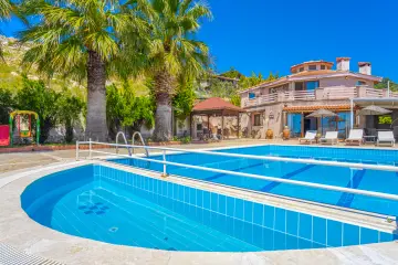 Villa Lumina 2 – A secluded villa with sea views for 6 people in Üzümlü, Kalkan.