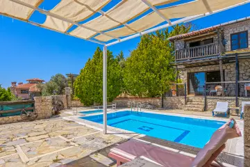 Villa Lumina 5 – A secluded villa with a children's pool for 4 people in Üzümlü, Kalkan.