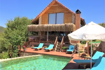 Villa Ambar Badem - Doğal Ahşap Villa ve Muhteşem Manzarayla Tatil Keyfi