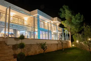 Sheltered Villa in Kalkan Islamlar | 4 Bedroom Jacuzzi Villa Slim 4