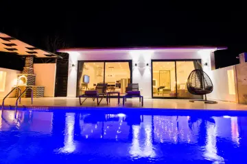 Honeymoon Villa in Kalkan Islamlar | Private, Secluded & Luxurious Stay