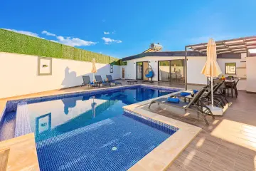 Villa Kavun Sidelya - Private Pool and Jacuzzi 6-Person Holiday Villa in Kalkan