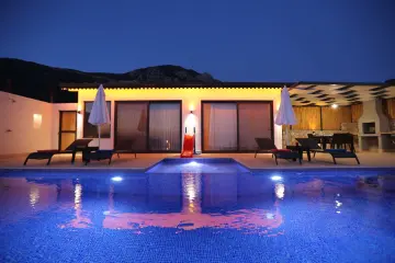 Sheltered Private Pool Jacuzzi Villa | Sea and Nature View Villa