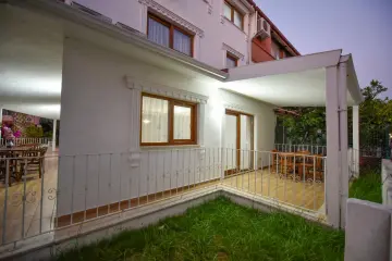 Rainbow 4+1 Triplex Villa in Çalış | Close to the Sea | Sleeps 8