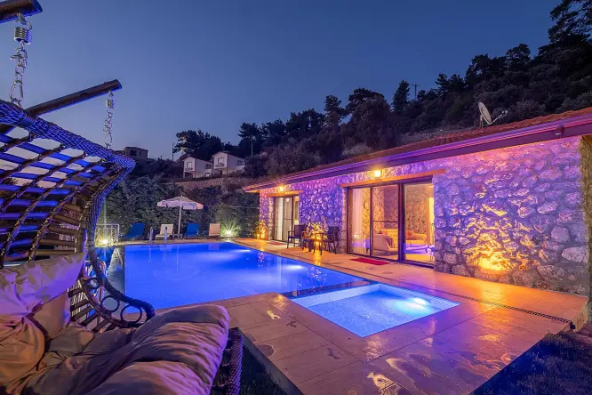 Villa Ahenk Faralya | Deniz Manzaralı 2+1 Özel Villa | 4 Kişilik
