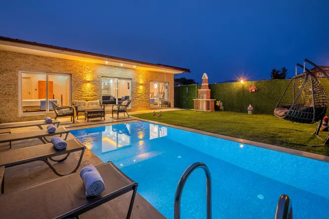 Fethiye Çiftlik Korunaklı Villa | 4 Kişilik Özel Havuzlu Villa Lupin
