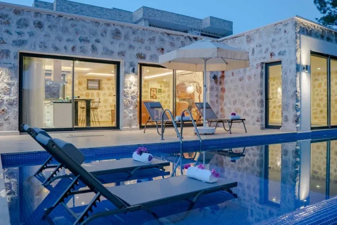 Kalkan İslamlar Korunaklı Villa | Isıtmalı Havuzlu 2 Yatak Odalı Villa Slim 1