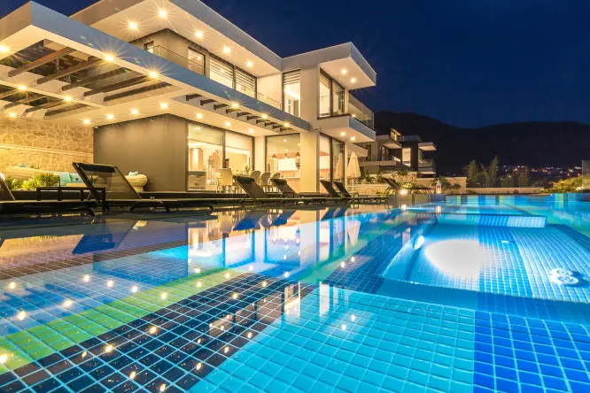 Kalkan'ın Kalamar Mevkiinde Deniz Manzaralı 4 Yatak Odalı Lüks Villa - Villa Panorama Kalamar 